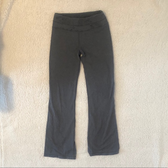 Dark gray lululemon leggings - Picture 2 of 4